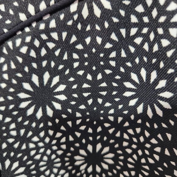 Nine West Collarless Open Front Black  White Long Sleeve Blazer Jacket- Size 12 - Picture 6 of 6